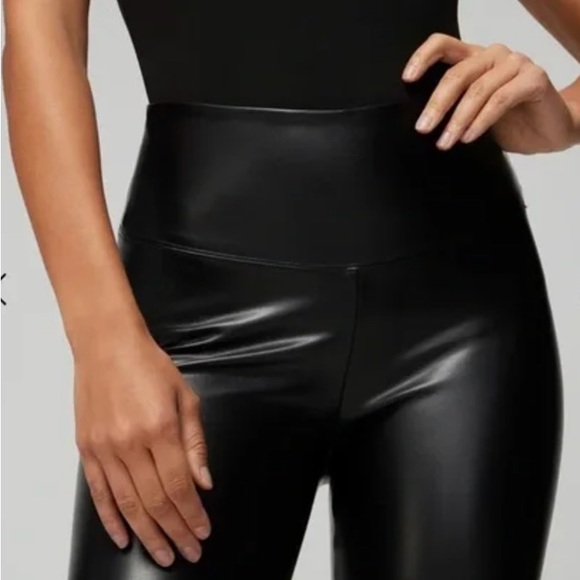 WHBM Black Faux Leather Runway Leggings - NWT Size 4 - Picture 2 of 6